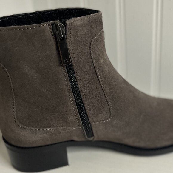 AQUATALIA Suede Chelsea boots Size 7.5 in Gray - Picture 6 of 8